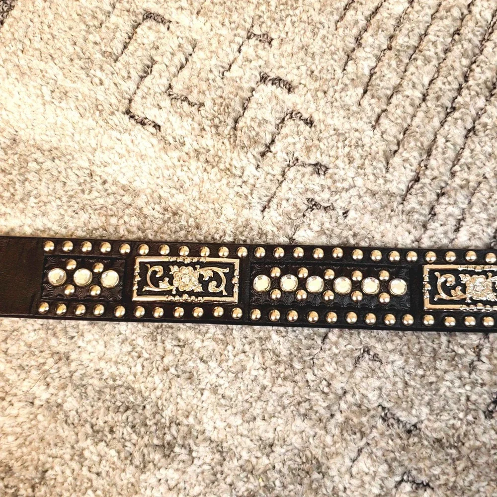 Girls Size 22 Black Leather Embellished Belt Silver toned Roses